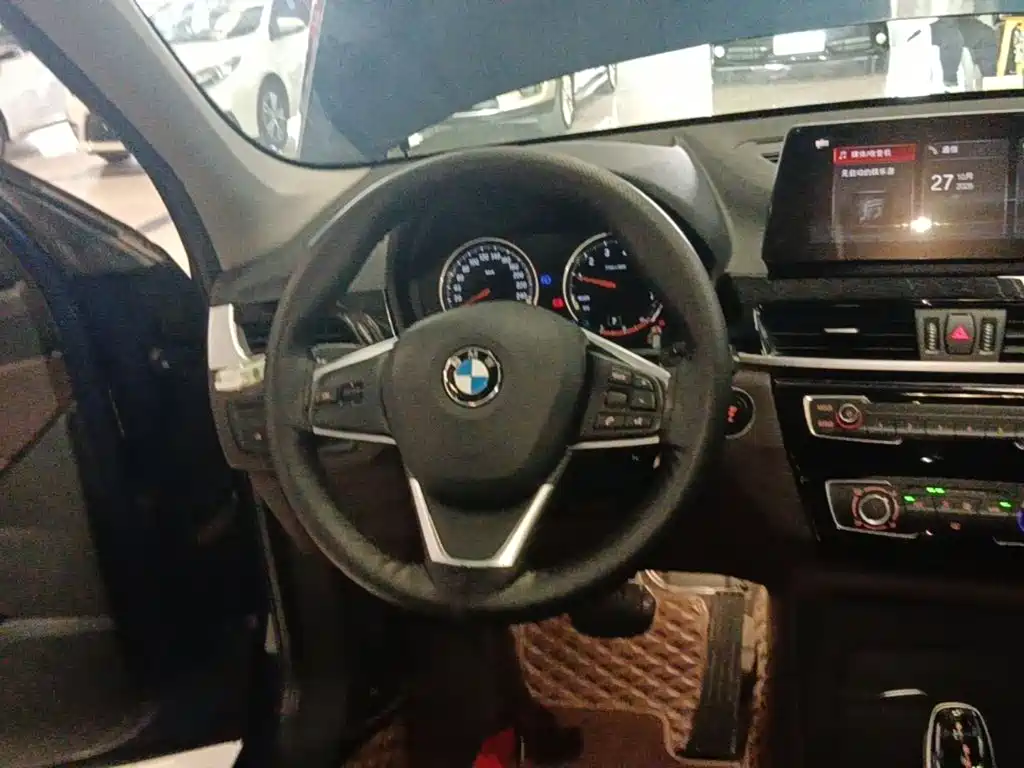 BMW X1 — миниатюра 11