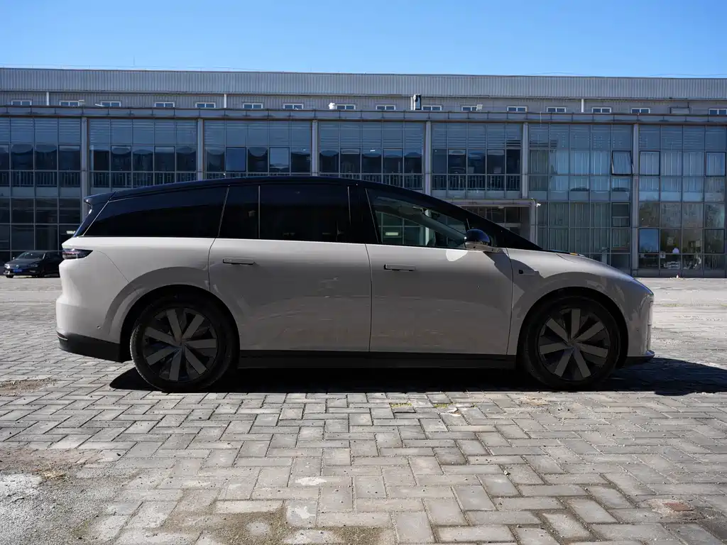 Li Auto Li i8 — миниатюра 4