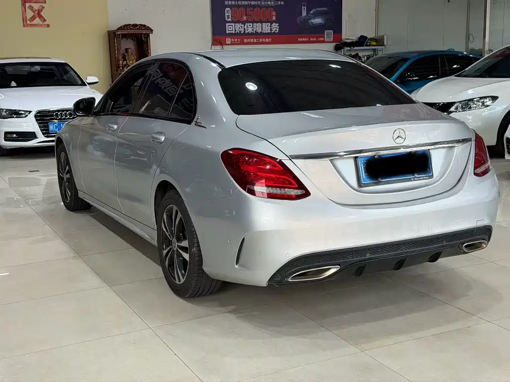 Mercedes-Benz C-Class — миниатюра 9