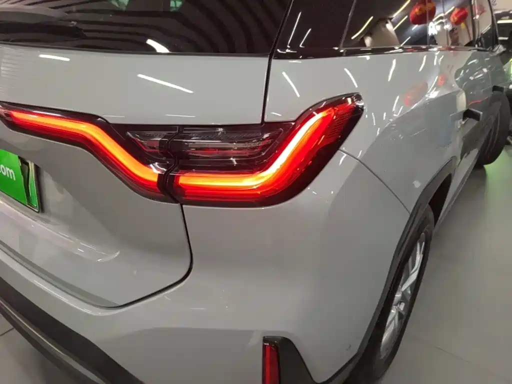 NIO ES6 — миниатюра 8
