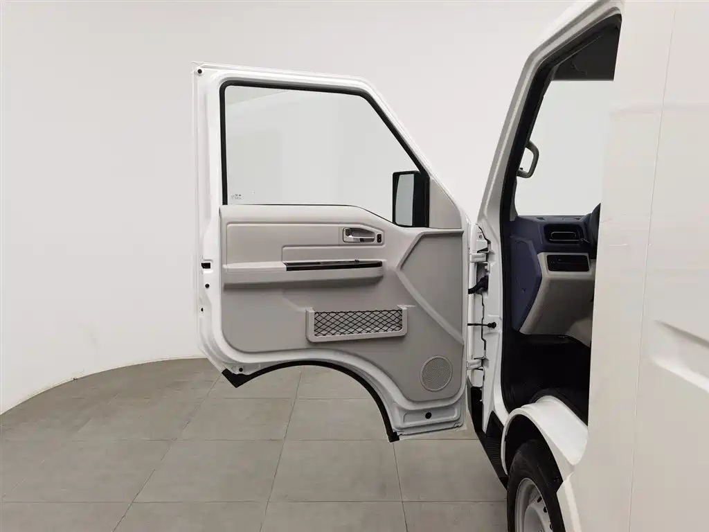 SRM XINYUAN XINYUAN E3