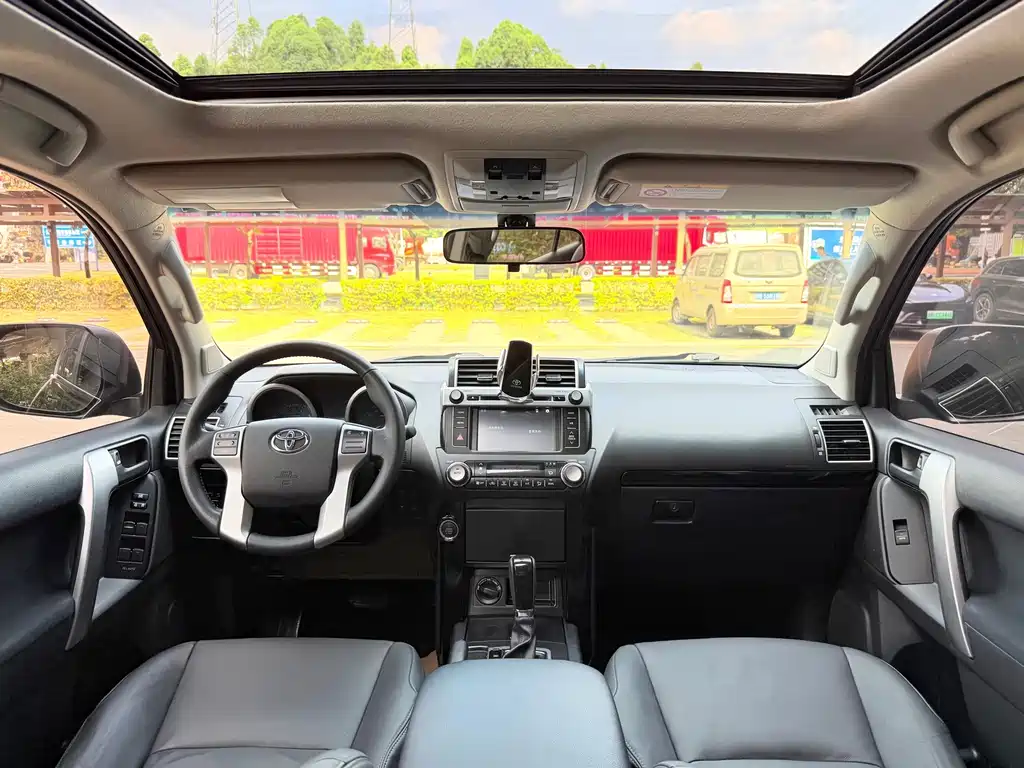 Toyota Prado — миниатюра 5