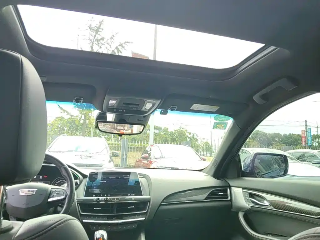Cadillac CT5 — миниатюра 18