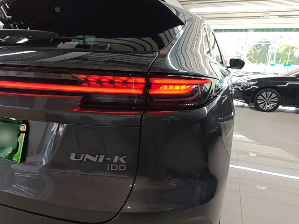 Changan UNI-K iDD — миниатюра 8
