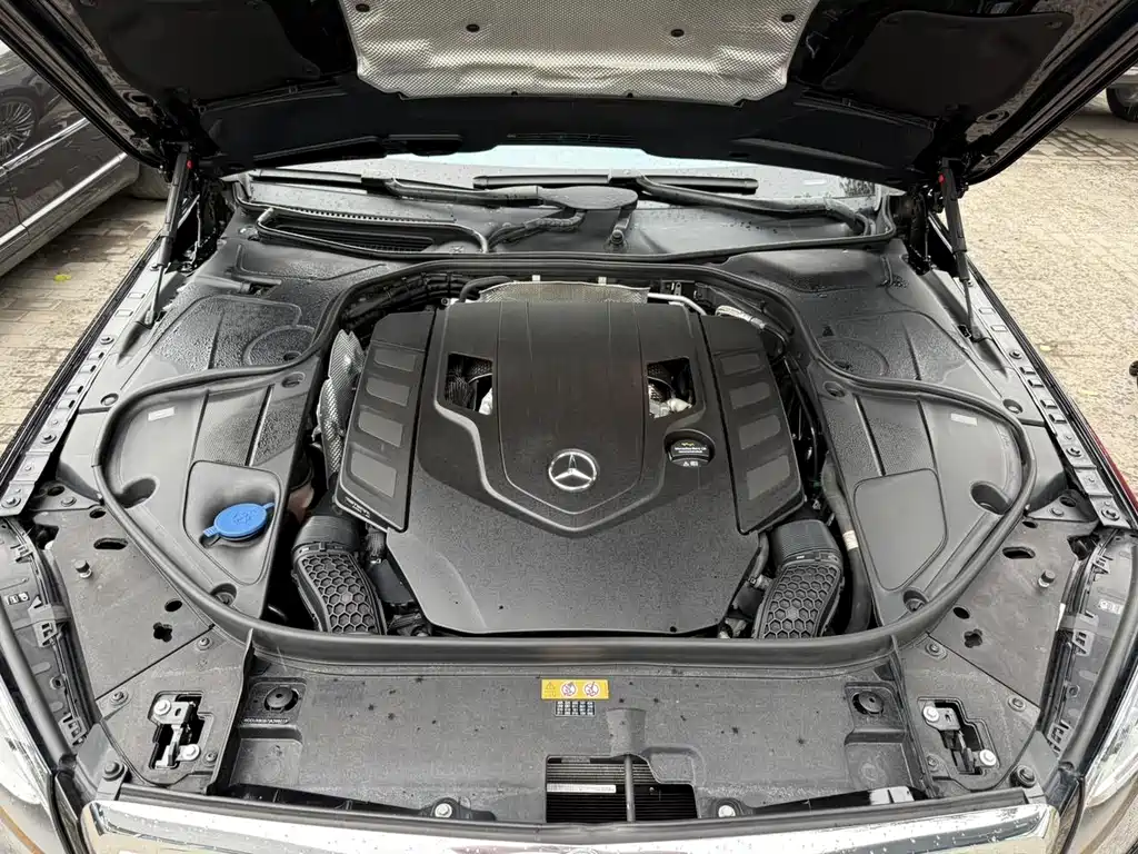 Mercedes-Benz Maybach S-Class S 560 4MATIC, фото 13
