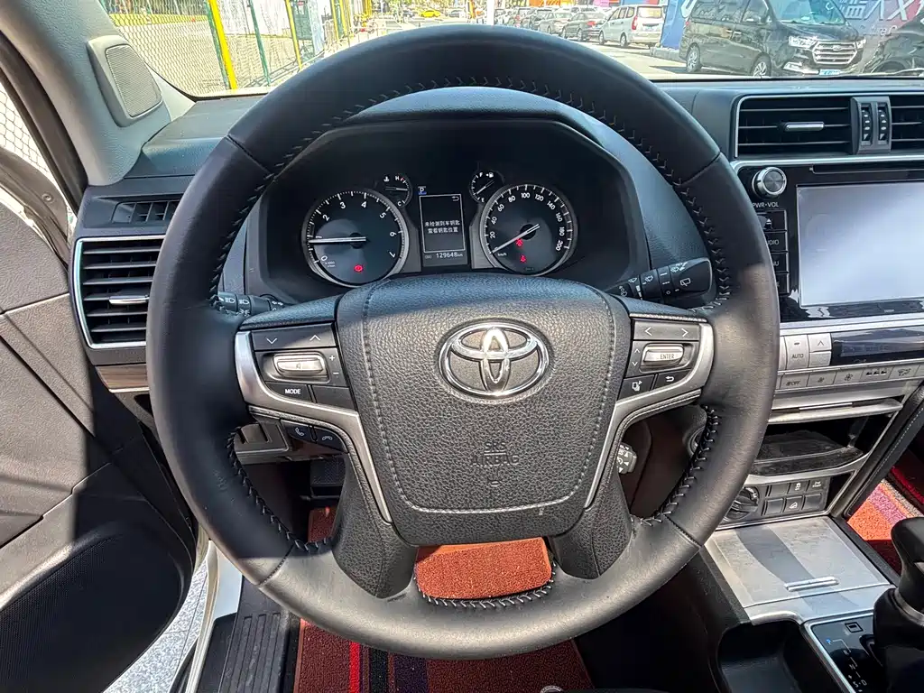 Toyota Prado — миниатюра 12