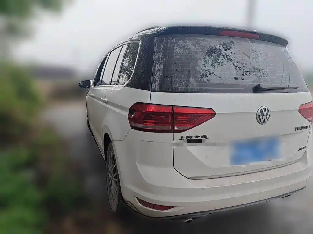 Volkswagen Touran — миниатюра 4