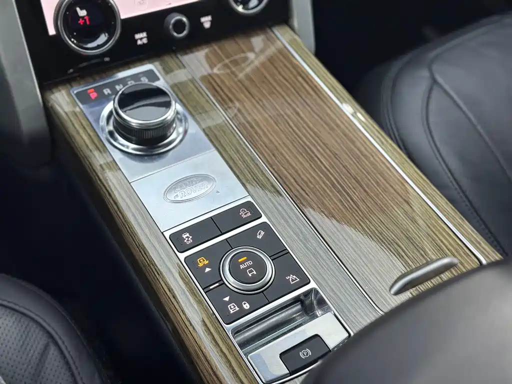 Land Rover Range Rover — миниатюра 15