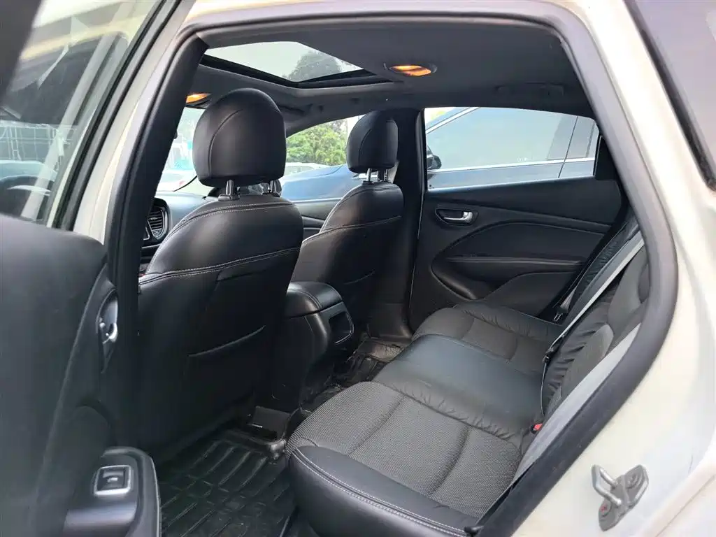 Fiat Viaggio 2012 1.4T AT