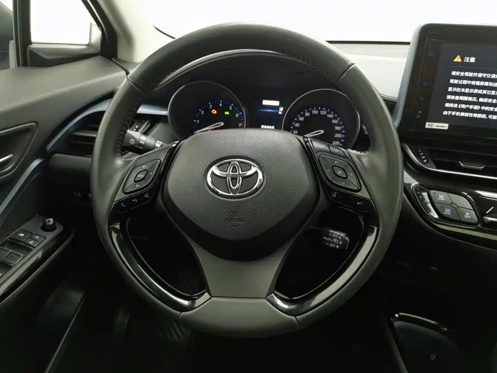 Toyota IZOA — миниатюра 11