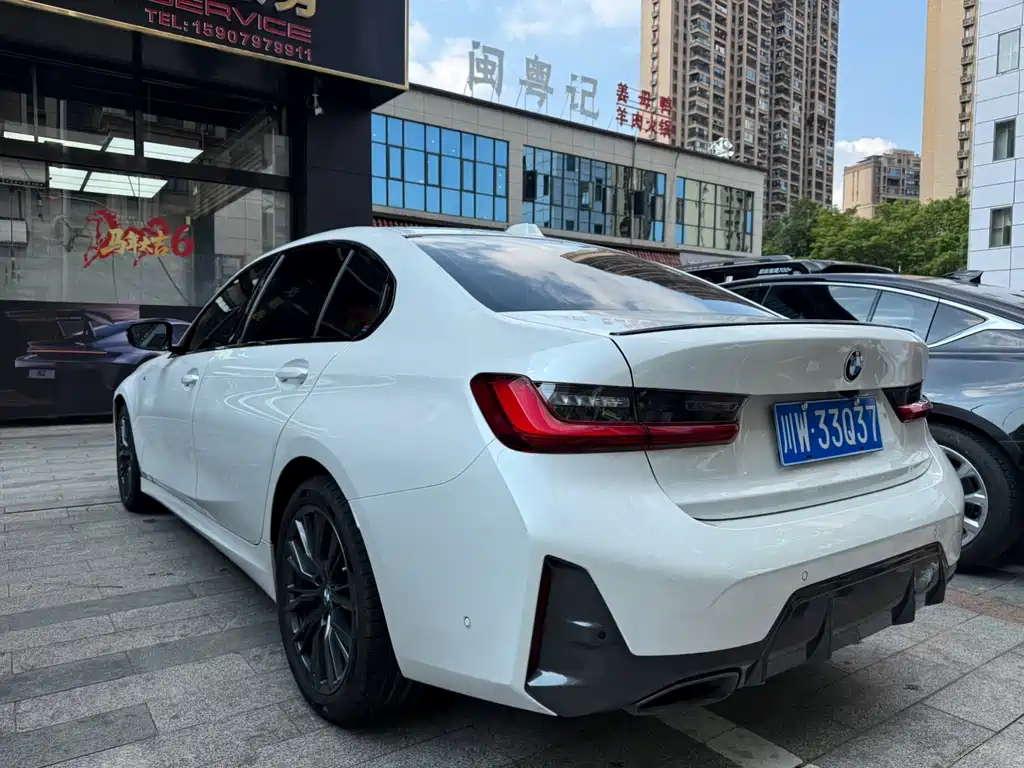 BMW 3 Series — миниатюра 8