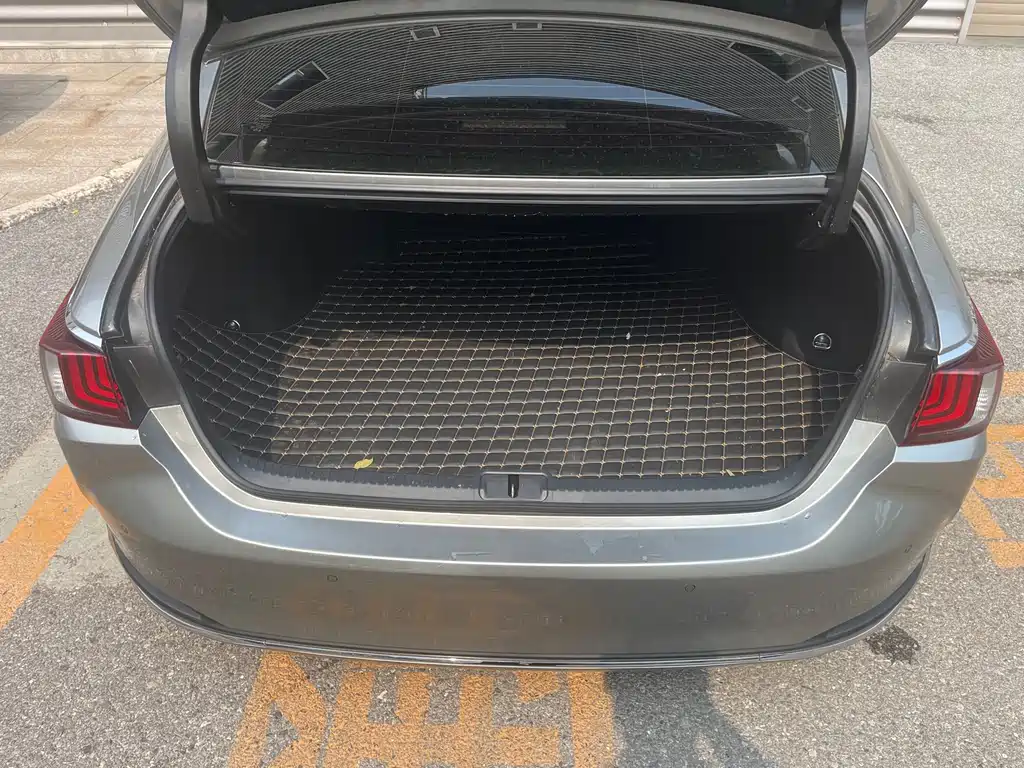 Lexus ES 2022 300h