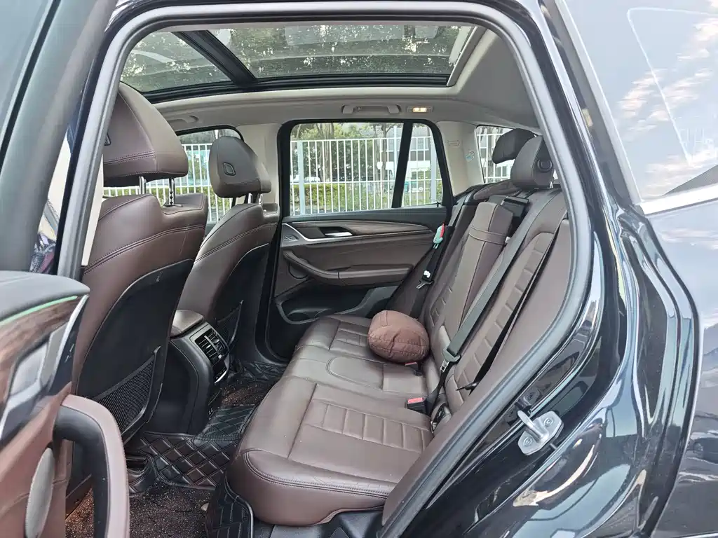 BMW X3 — миниатюра 8