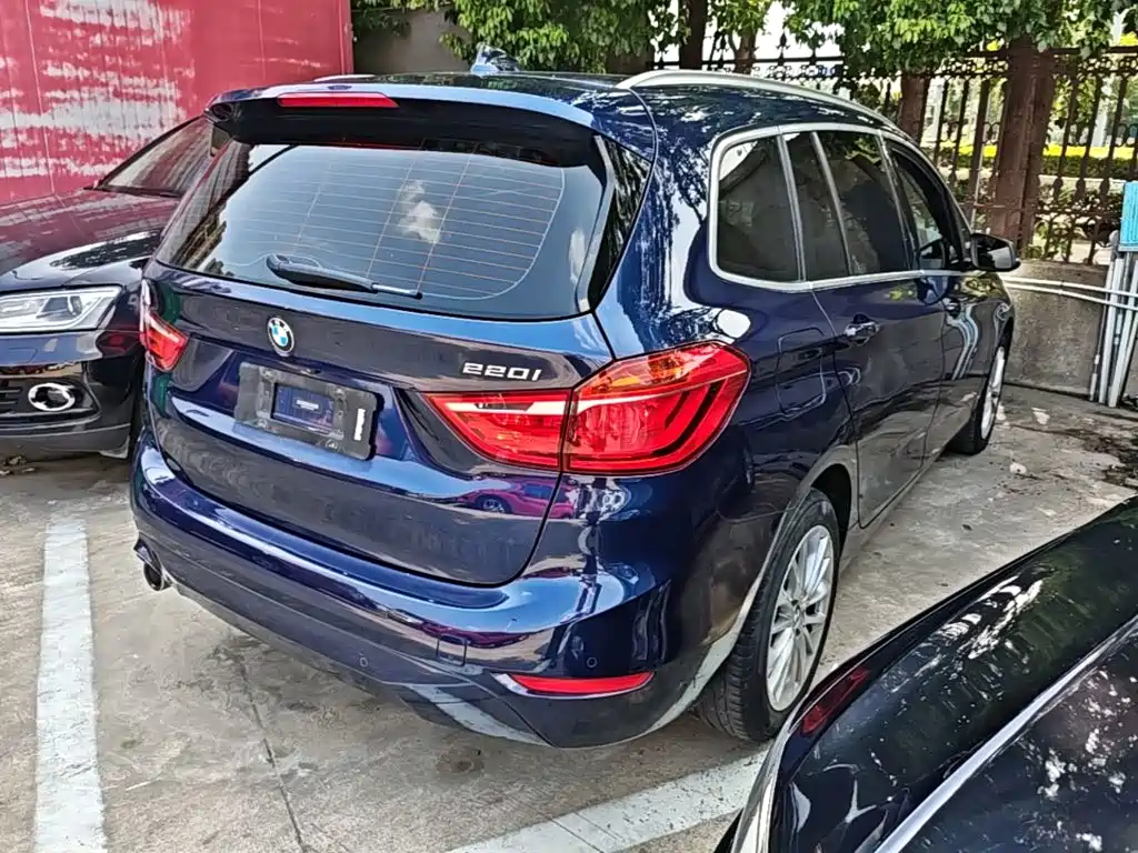 BMW 2 Series Gran Tourer — миниатюра 7