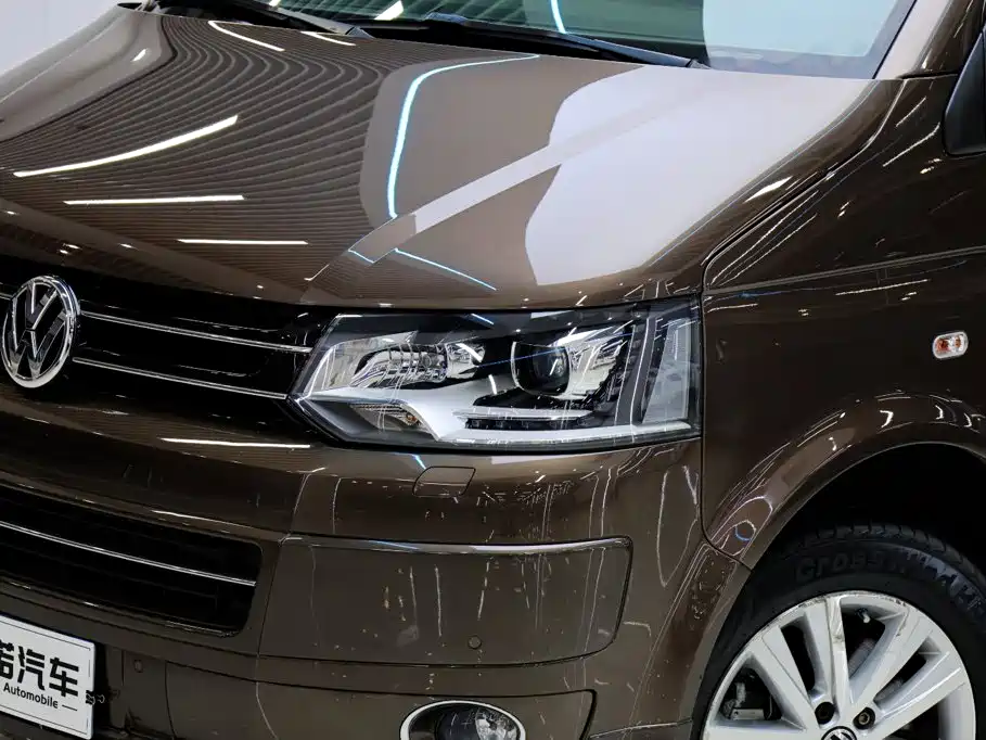 Volkswagen Multivan — миниатюра 10