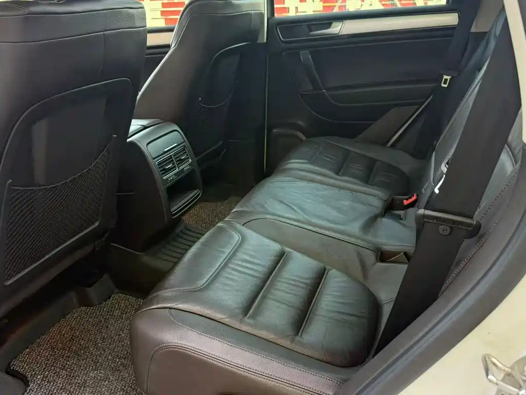 Volkswagen Touareg — миниатюра 9