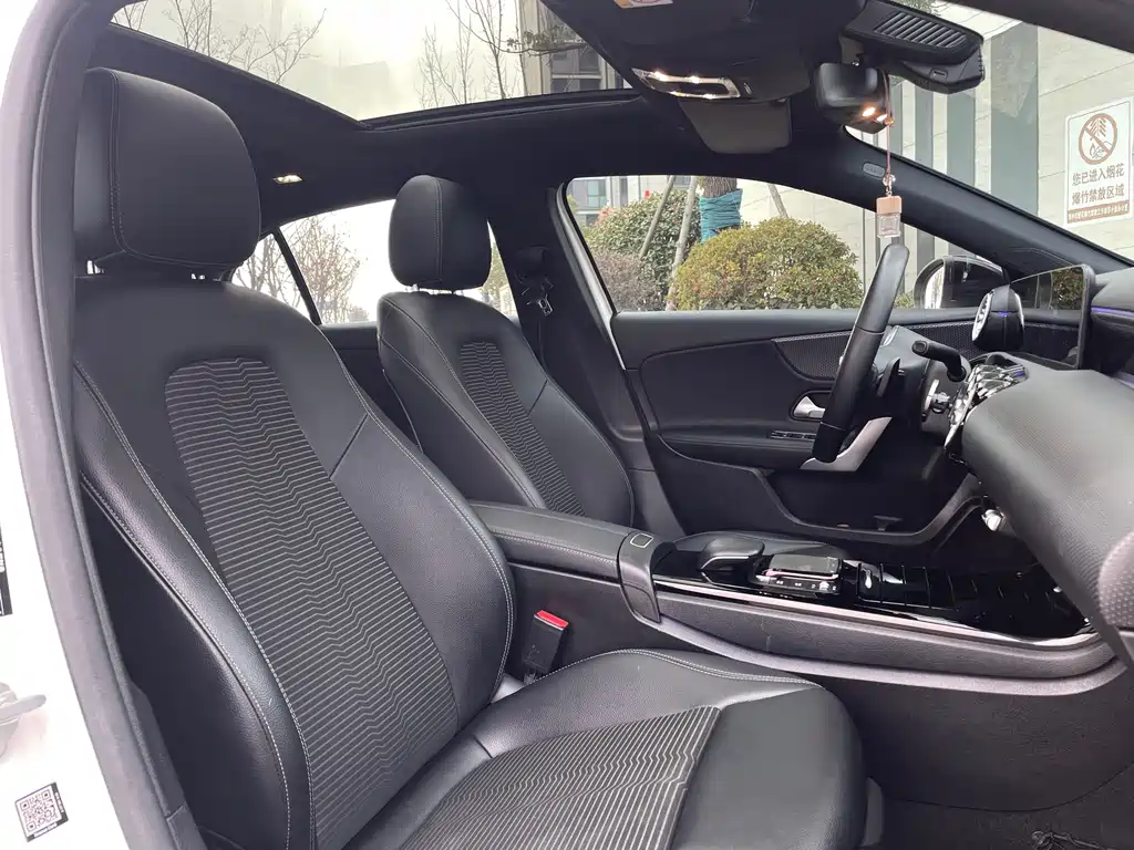 MERCEDES-BENZ A CLASS