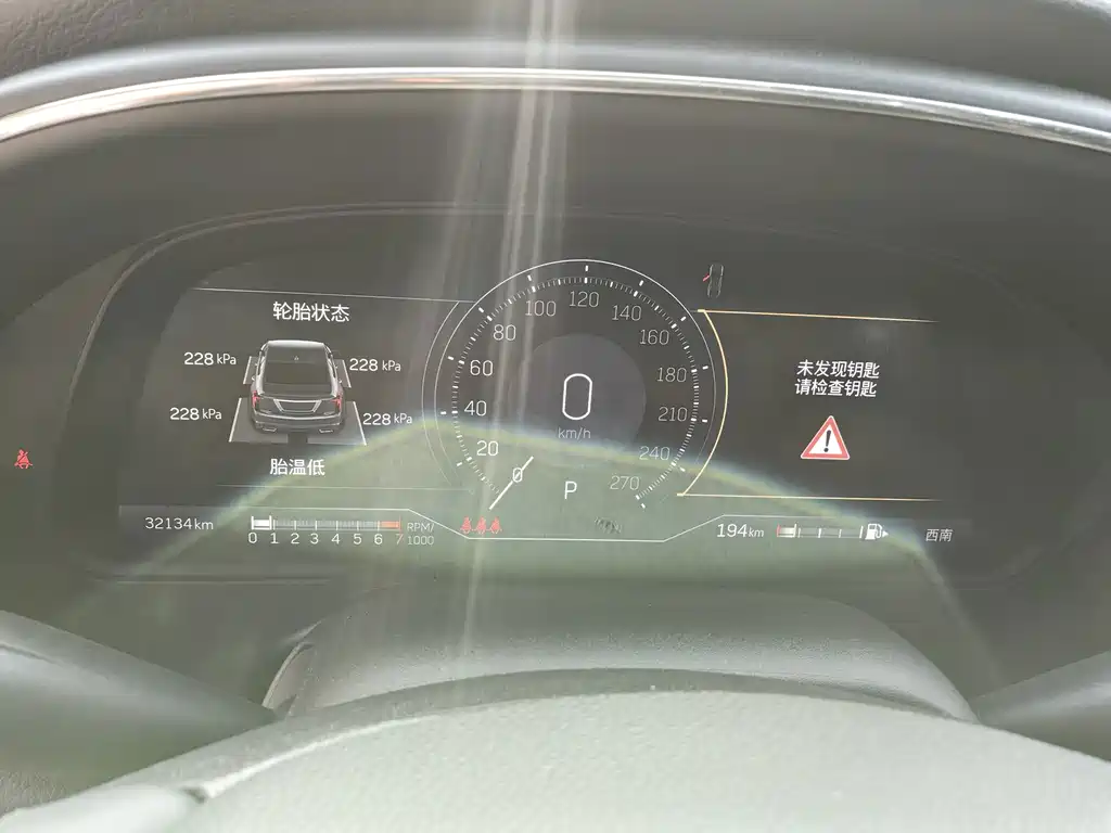 Cadillac CT5 — миниатюра 9
