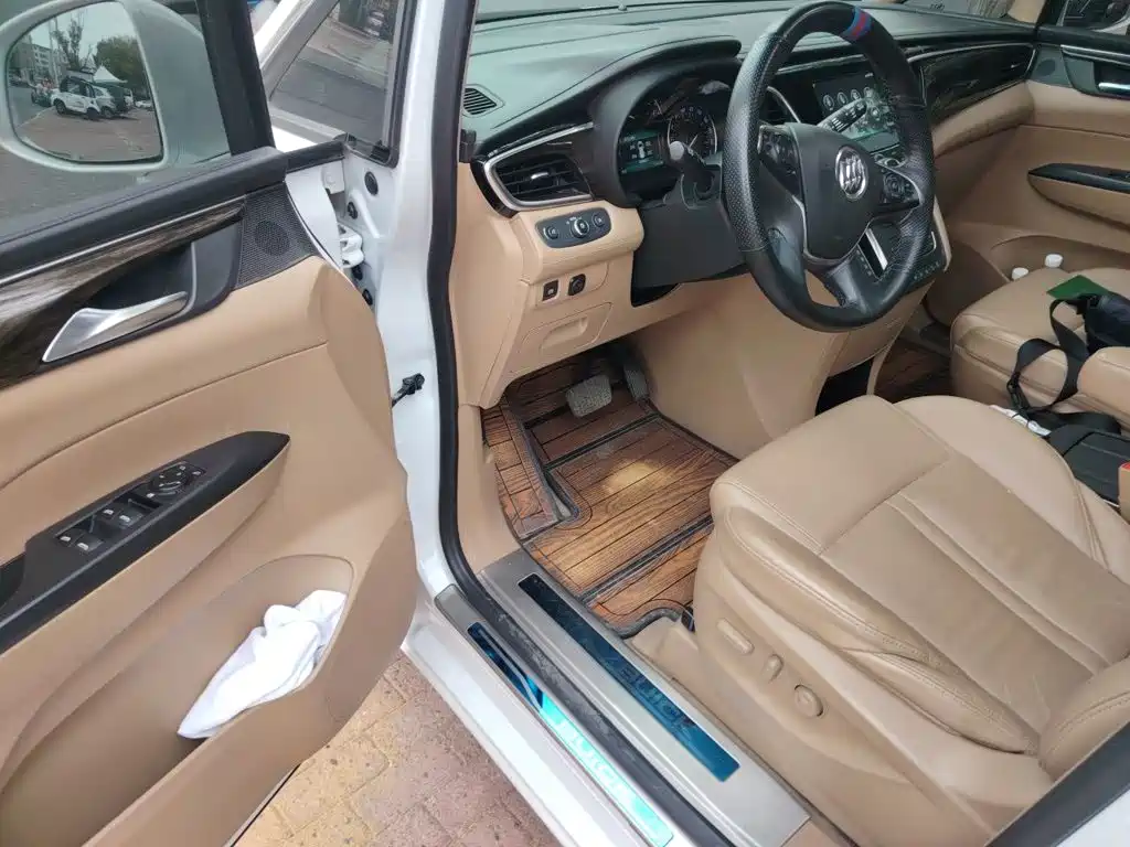 Buick GL8 — миниатюра 12