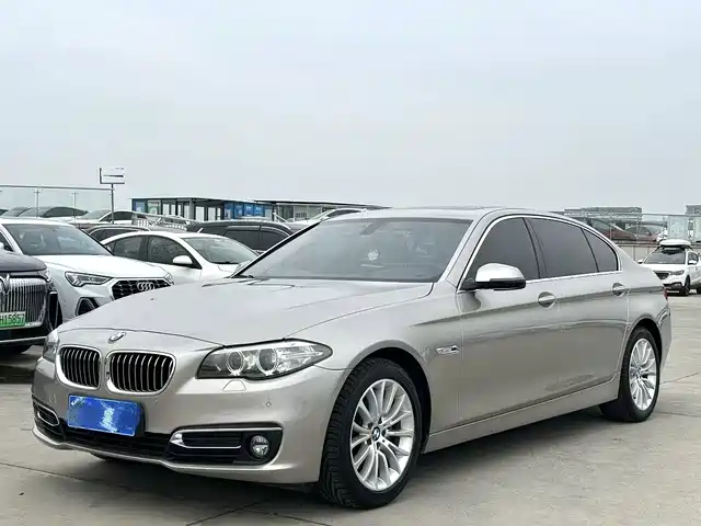 BMW 5-Series 2017 525 Li — фото 1