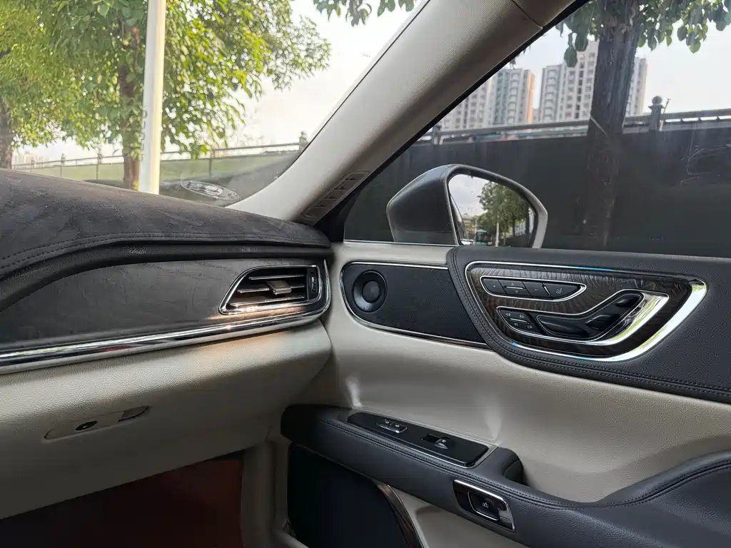 Lincoln Continental 2019 2.0T V