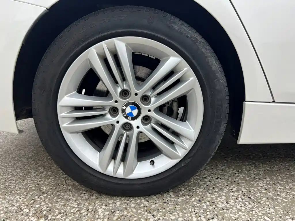 BMW 3 Series — миниатюра 6