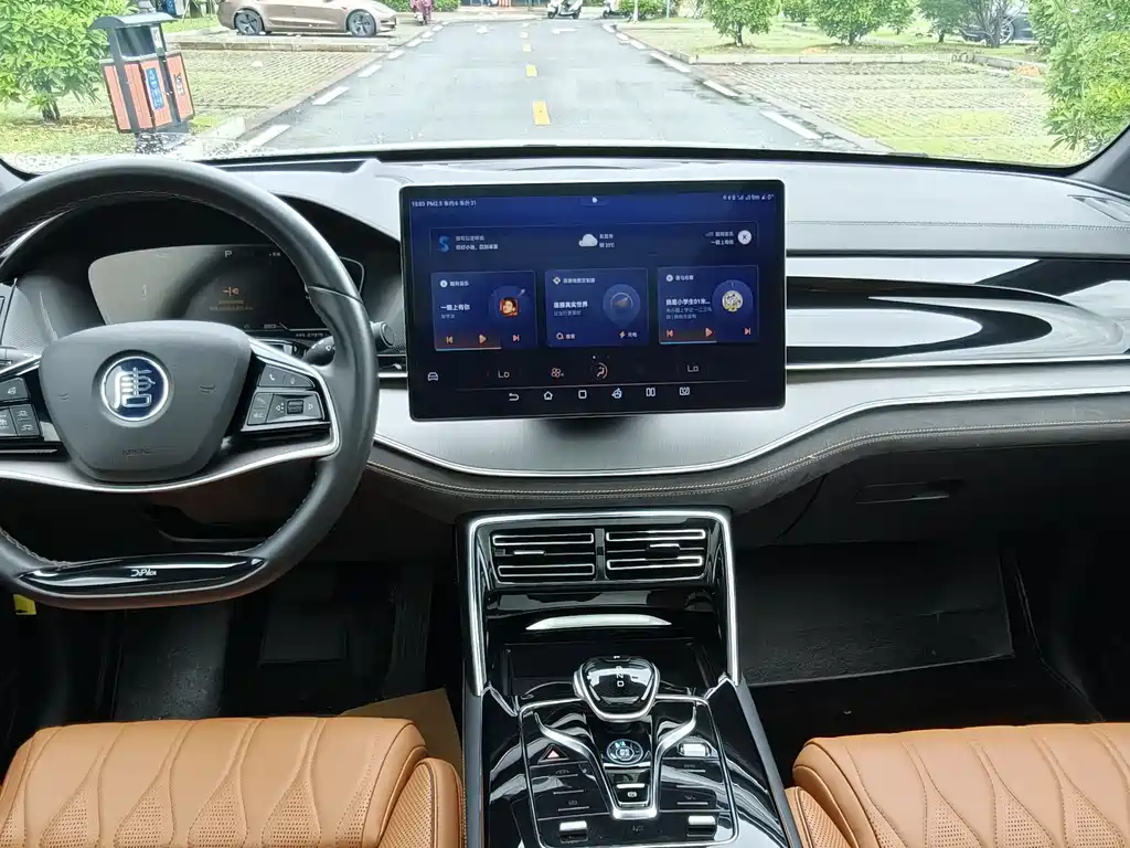 BYD Tang 2023 DM-i Champion 112KM Premium