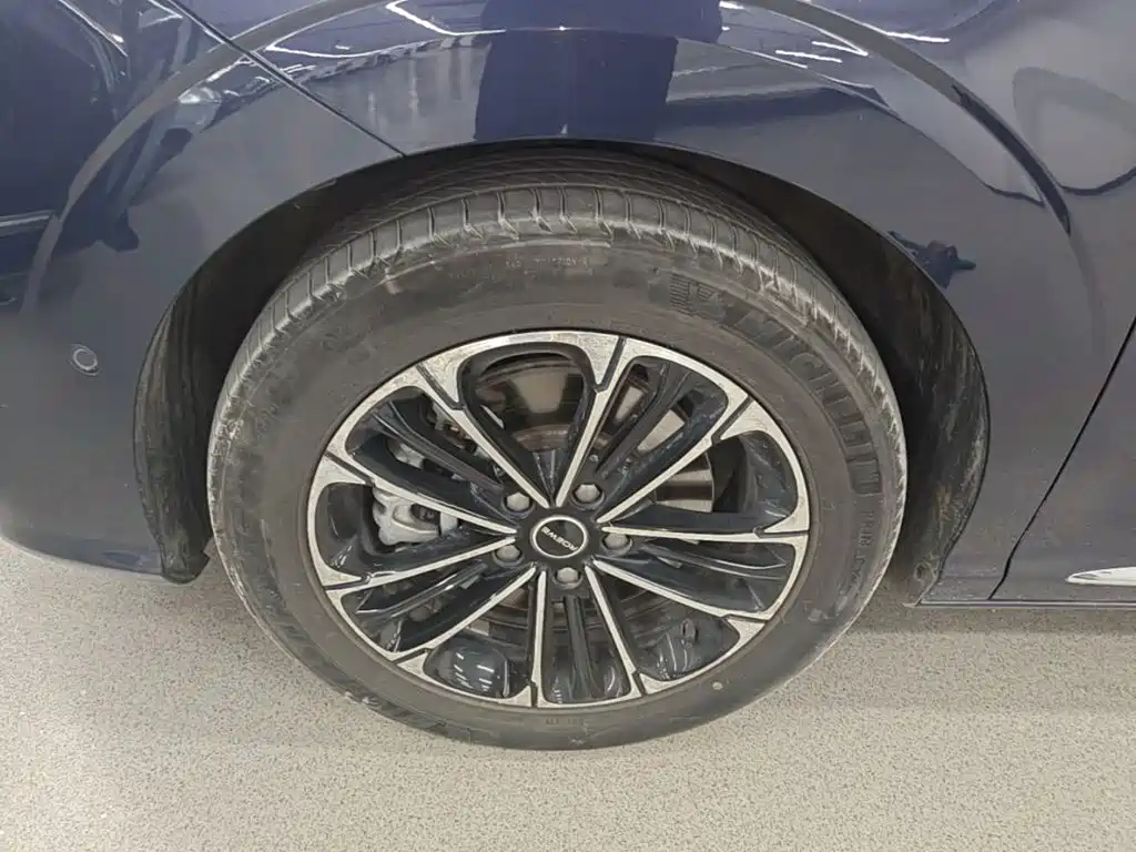 Roewe iMAX8 — миниатюра 23