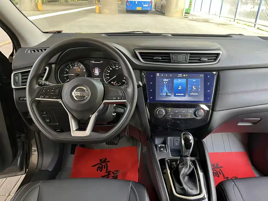Nissan Qashqai — миниатюра 11
