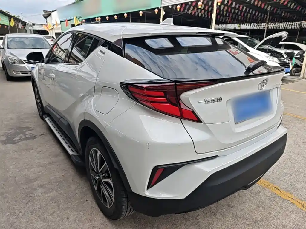 Toyota IZOA — миниатюра 5