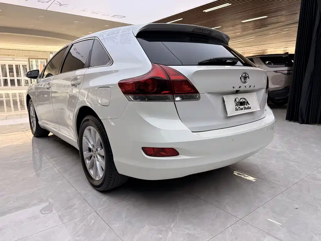 Toyota Venza (Import) — миниатюра 7