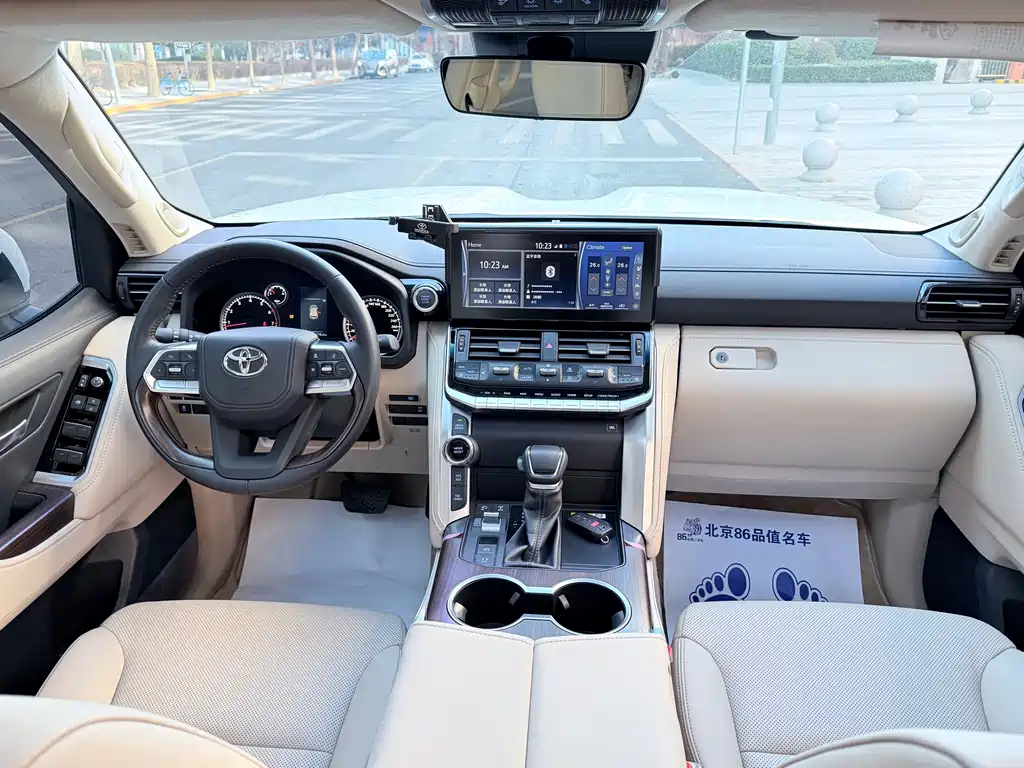 Toyota Land Cruiser 2025 3.5L AT