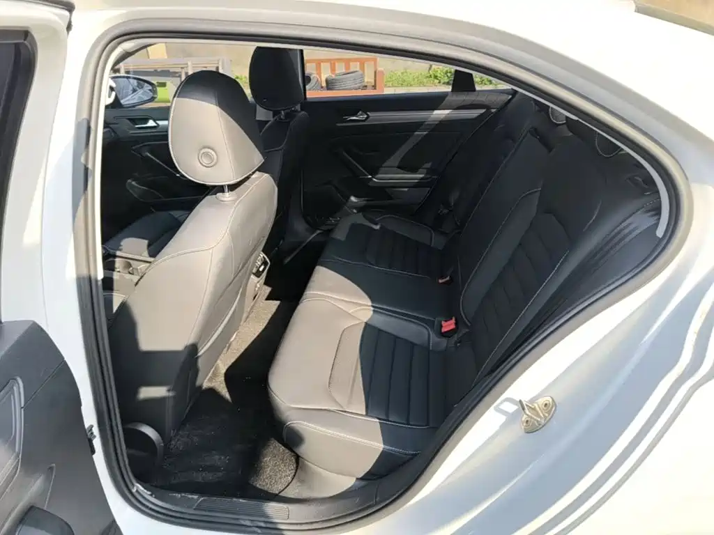 Volkswagen Lamando — миниатюра 17