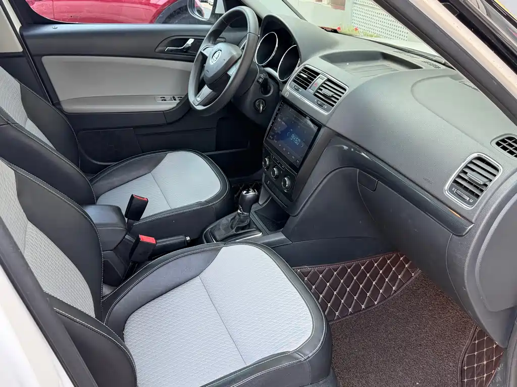 Skoda Yeti 1.4TSI DSG Forward Edition, фото 14