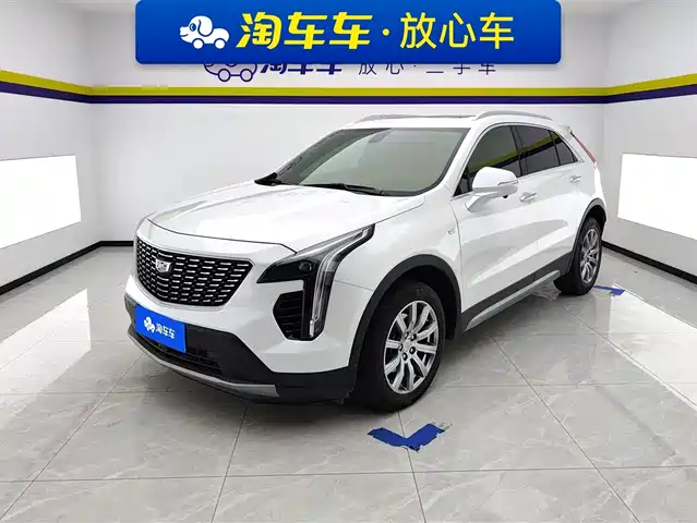 CADILLAC XT4
