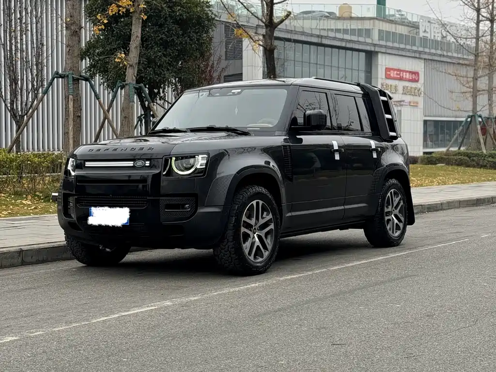 LAND ROVER DEFENDER