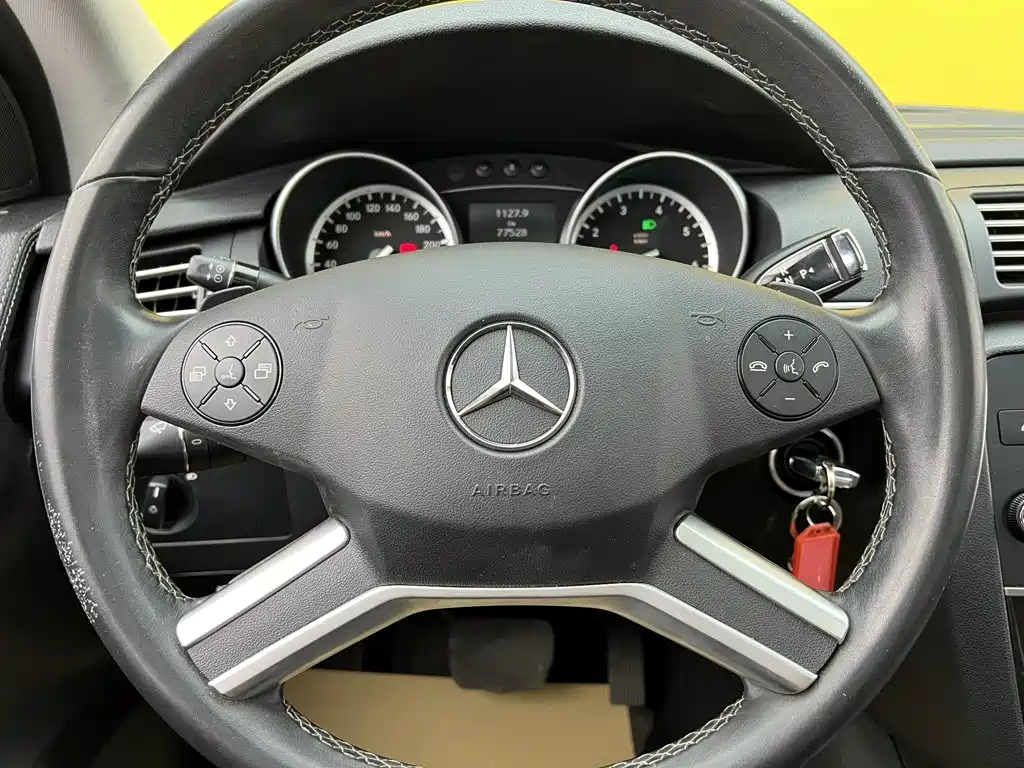Mercedes-Benz R-Class — миниатюра 16