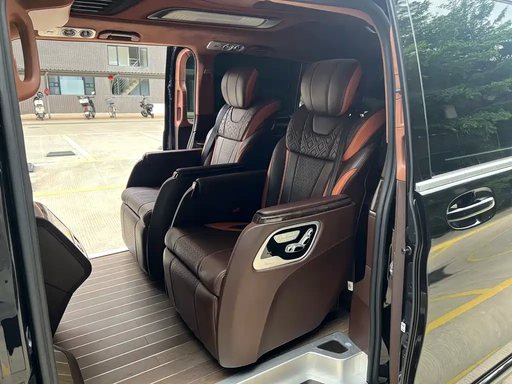 Mercedes-Benz V-Class V 2018 V 260 L Luxury Long Wheelbase VI