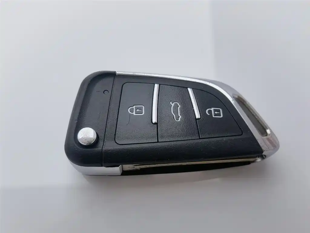 TOYOTA YARIS L ZHIXUAN