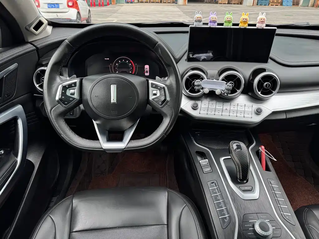 WEI PAI WEI BRAND VV7