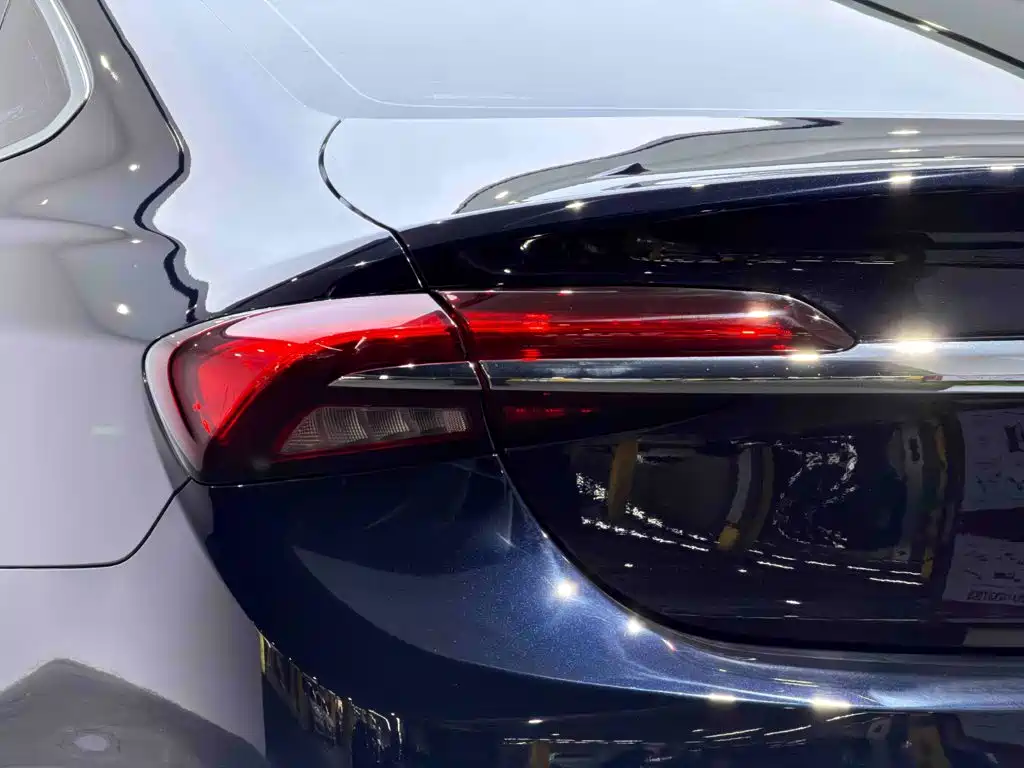 Buick LaCrosse — миниатюра 11
