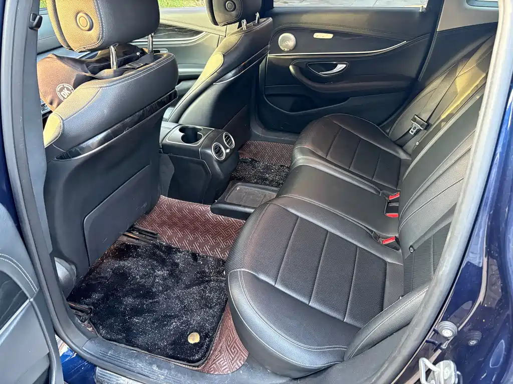 Mercedes-Benz E-Class — миниатюра 5