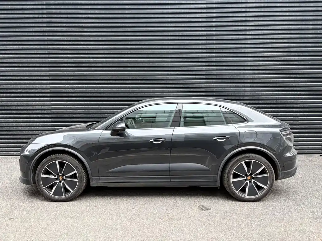 PORSCHE MACAN NEW ENERGY