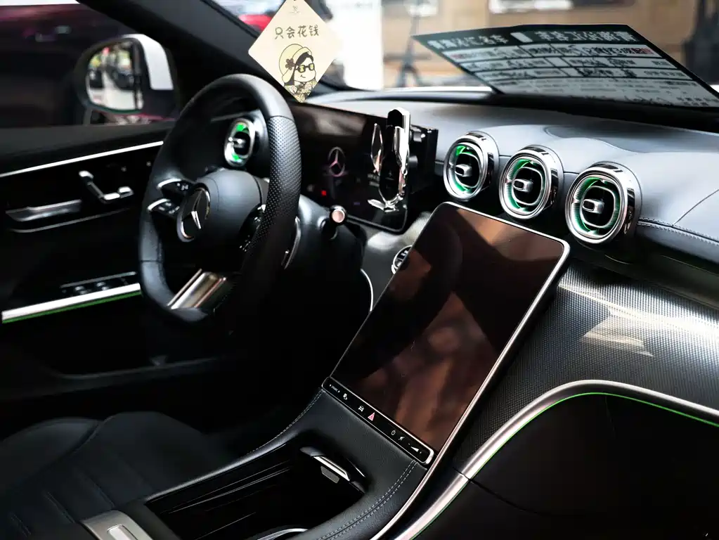Mercedes-Benz C-Class — миниатюра 7