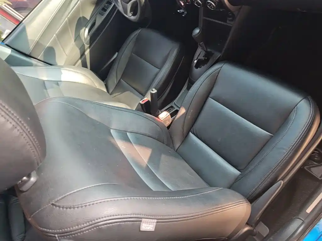 Toyota Yaris L — миниатюра 25