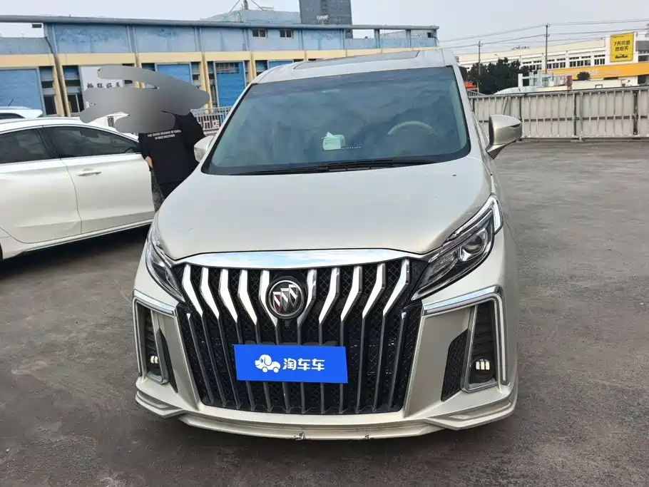 Buick GL8 — миниатюра 2
