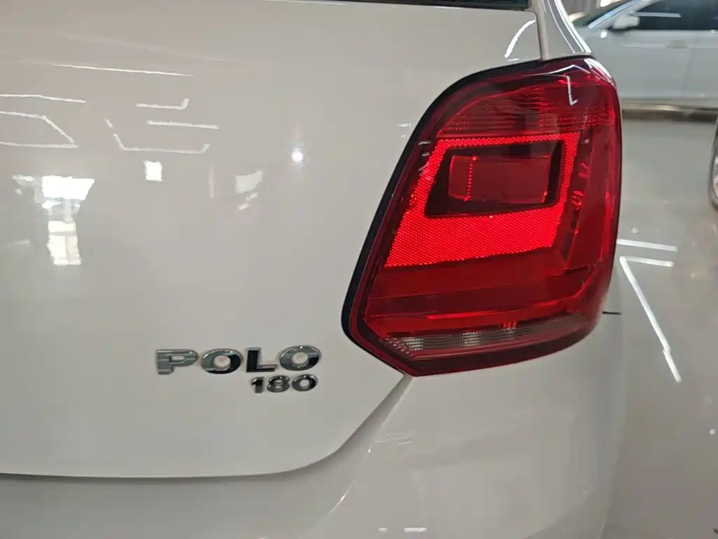 Volkswagen Polo — миниатюра 8