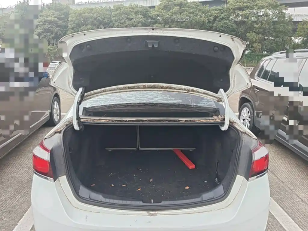 Chevrolet Cruze — миниатюра 19
