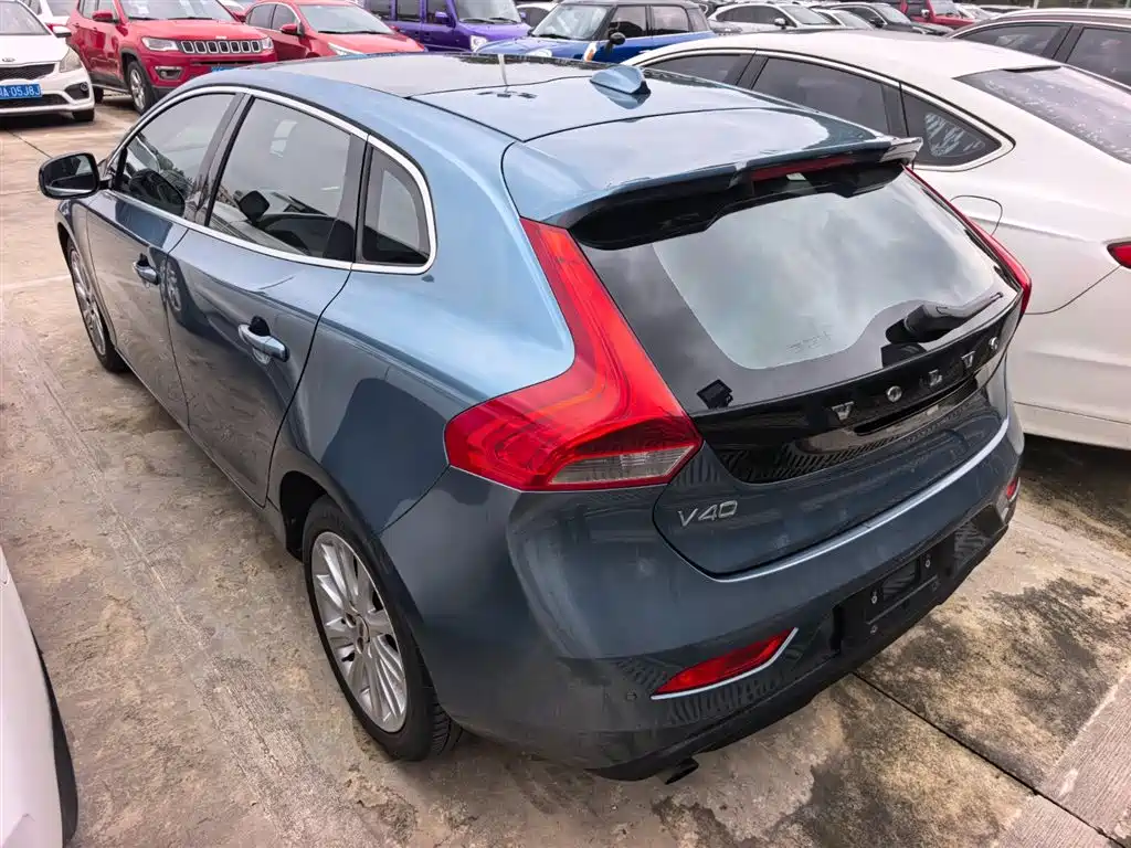 Volvo V40 2014 2.0T