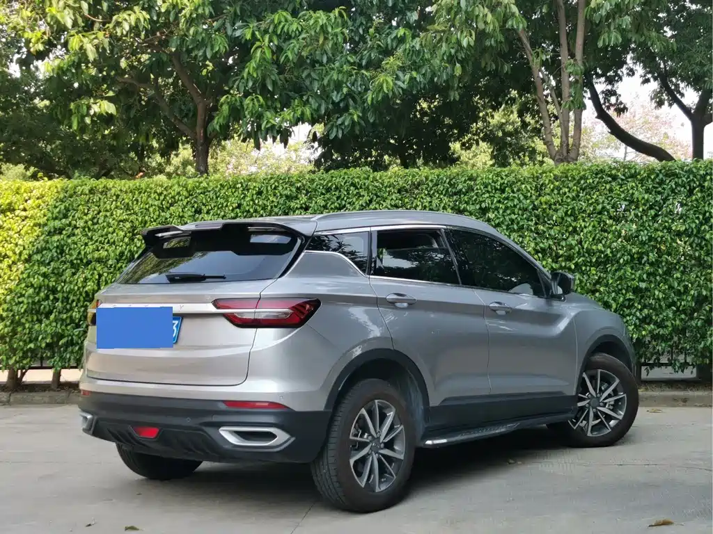 Geely Binyue - фото 3